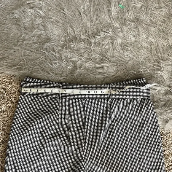 kathy ireland Women’s Black and White Houndstooth Trousers - Picture 11 of 13